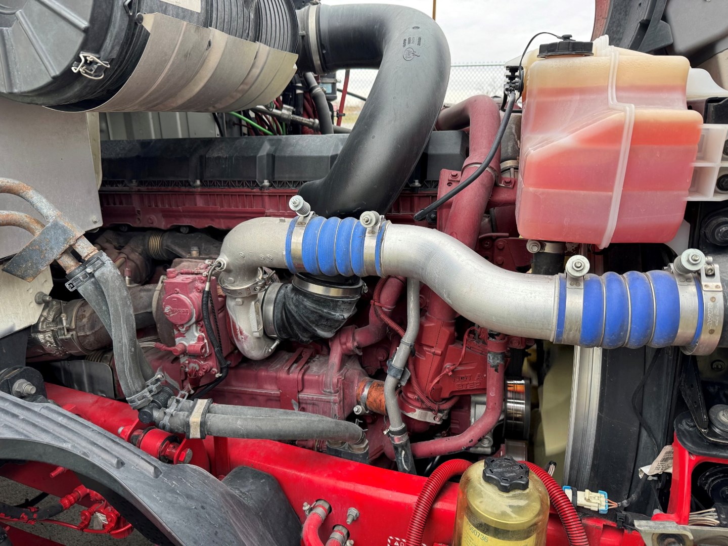 Used 2023 Mack Anthem Daycab - image 10